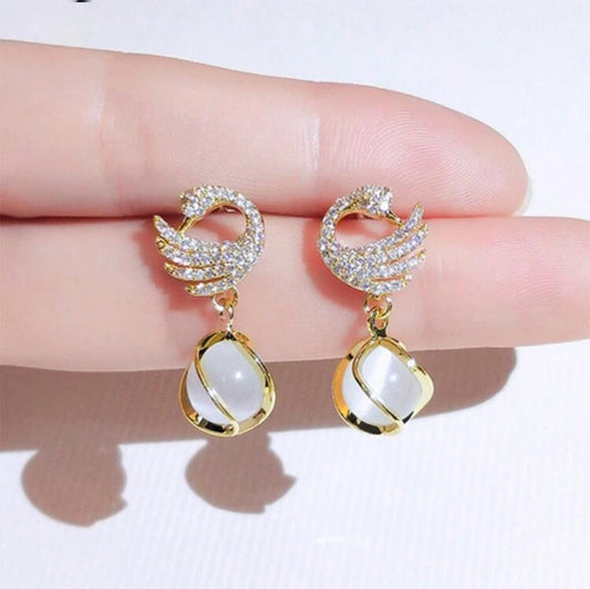 Exquisite & Fashionable Creative Swan & Cat Eye Pendant Earrings image 1