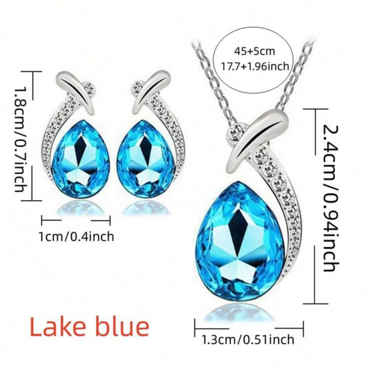 Exquisite Mermaid Necklace Set image 2