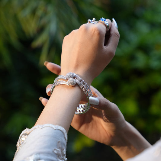 2 PAIR OF SILVERS & 2 PAIR OF GOLDEN - (PAIR PRICE) image 1