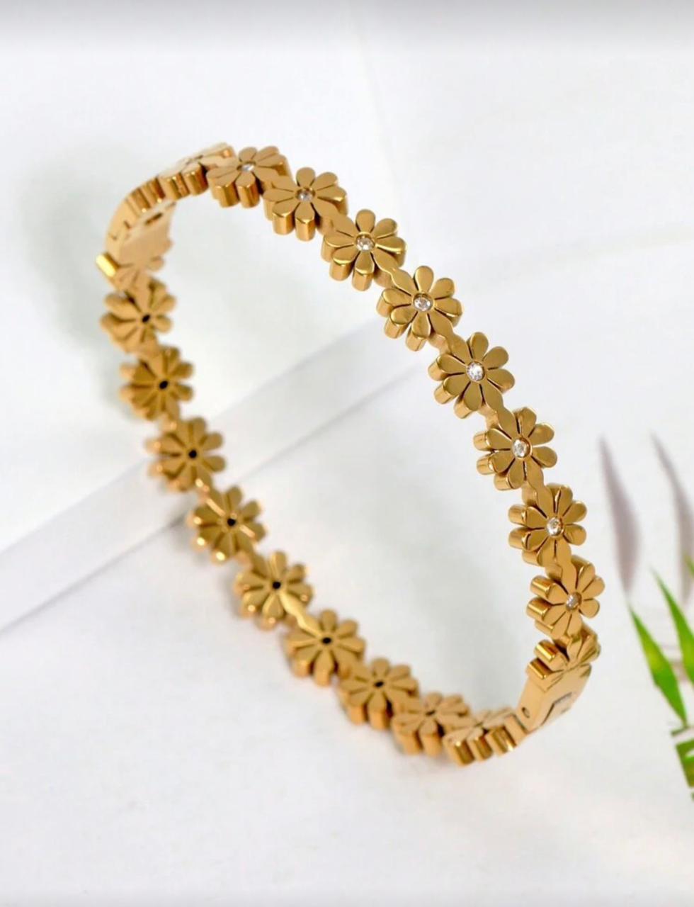Fashion Stainless Steel Cubic Flower Decor Bracelet, Suitable For Women's Daily Wear Valentines,Mom,Mother,Mother's Day,Gift image 3