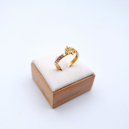 A stunning and refined ring that effortlessly offering a blend of sophistication and modern flair image 1