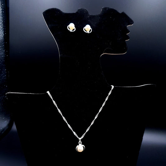 SILVER PEARL PENDENT SET image 1