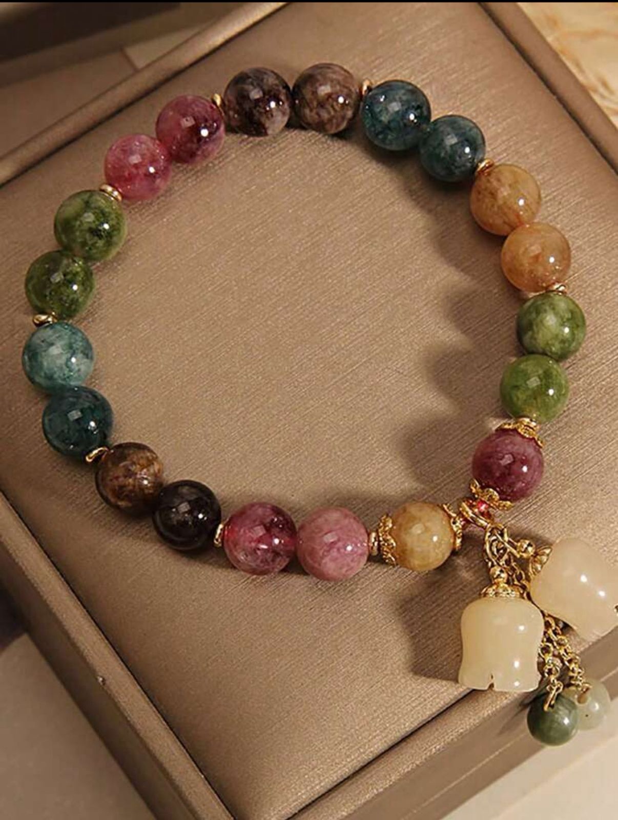 1pc New Style Beaded Colorful Beryl Bracelet For Women, Lily Flower Pendant Hand Chain, Gift For Best Friend (Random Bead Colors) image 2