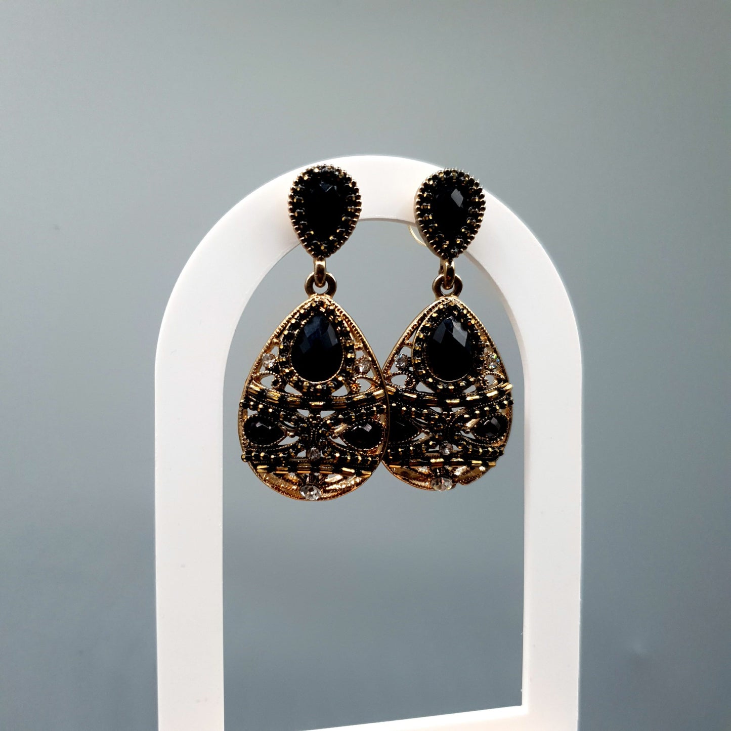ANTIQUE BLACK STONES image 4