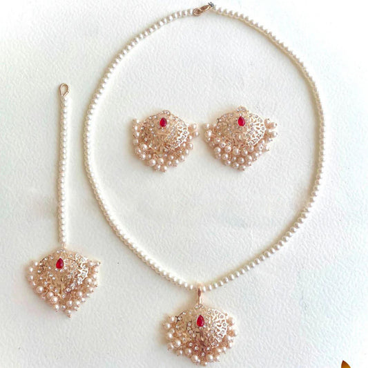 RED PEARLED NEKLACE image 1