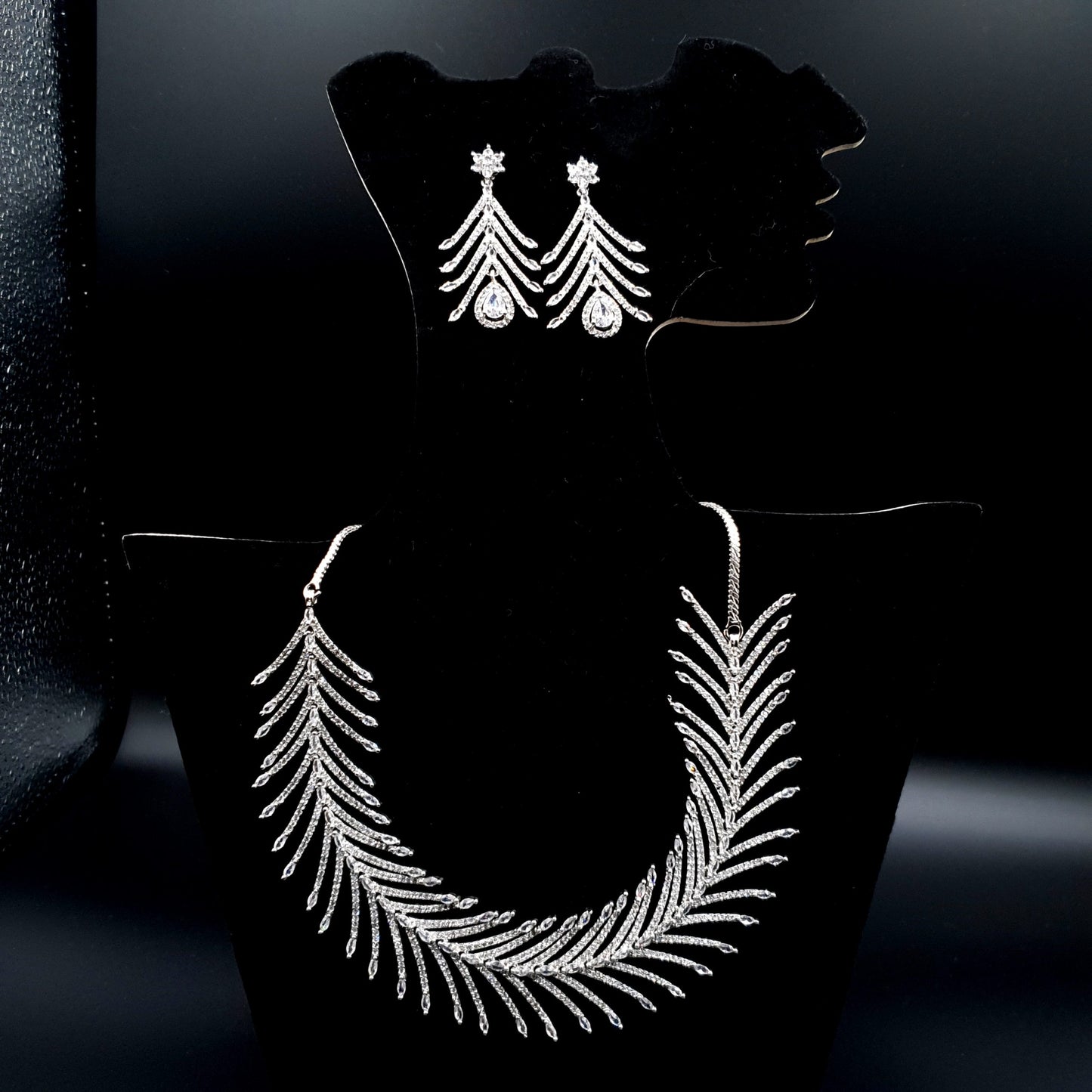 BRIDEL & PARTY WEAR SILVER NEKLACE SET (NEKLACE & EAR RINGS) image 6