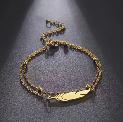 A Women's Anklet With A Simple Feather Shape And A Versatile Fashion Suitable For Daily Wear - Shiny Golden image