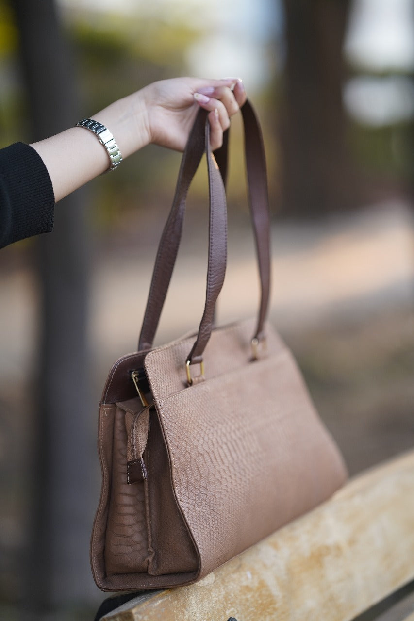 Upgrade your fashion game with this elegant and versatile genuine leather handbag (Premium Quality) image 6