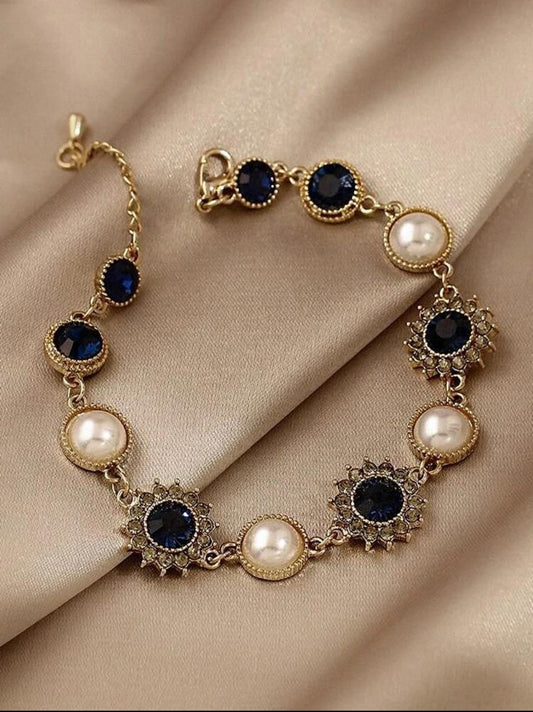 FAUX PEARL DÉCOR BRACELET image 0