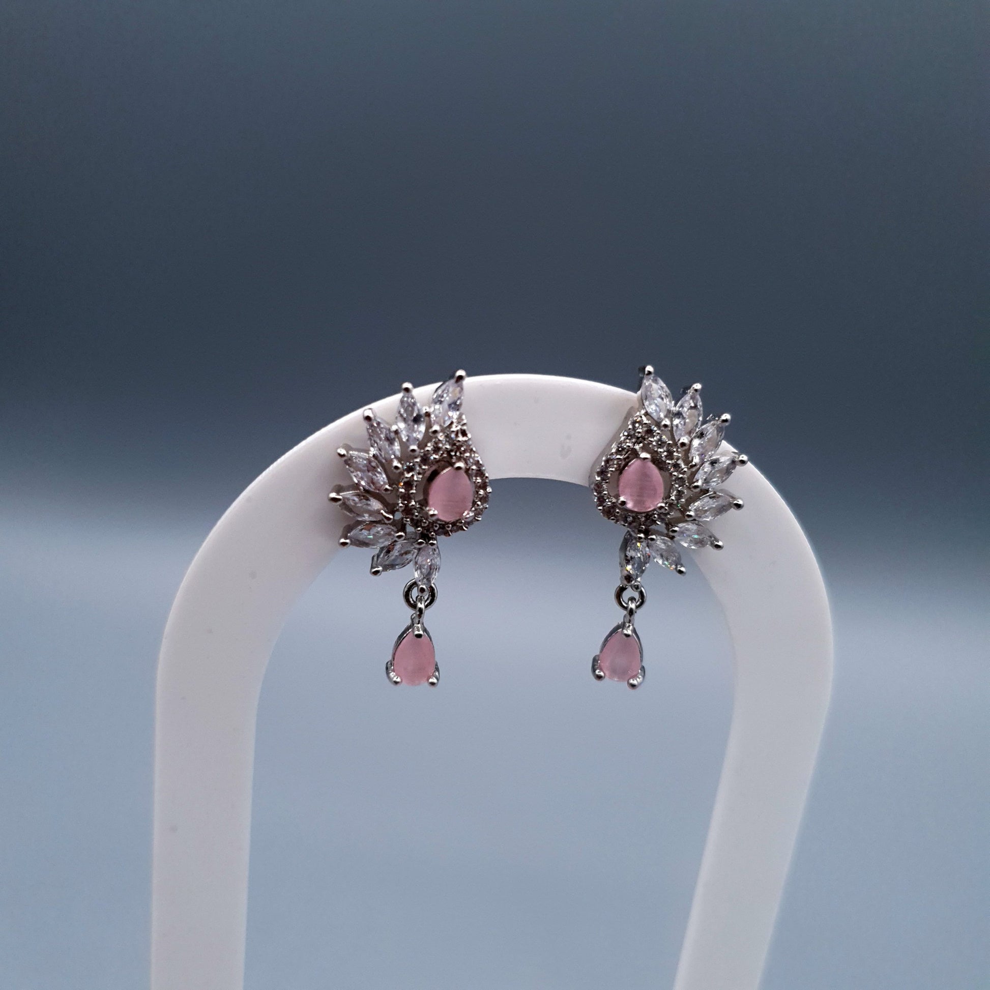 8 STONES T-PINK image 1