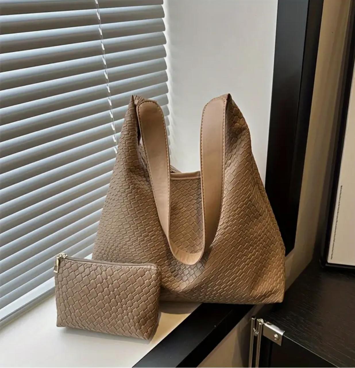 Casual woven fashion Women's large capacity shoulder bag and small handbag set image 0
