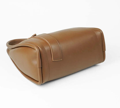 Elegant Handbag with Two Detachable Pouches image 4