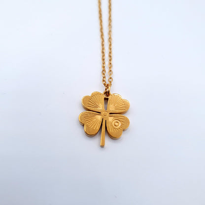 Maple leaf pendant with chain captures nature?s beauty in a stunning design. A symbol of strength and grace, perfect for any occasion. image 2