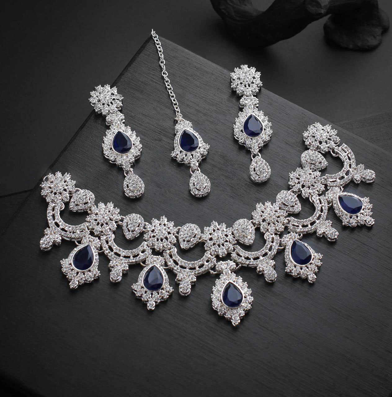 AETHER NEKLACE (Black &amp; Blue) image 0