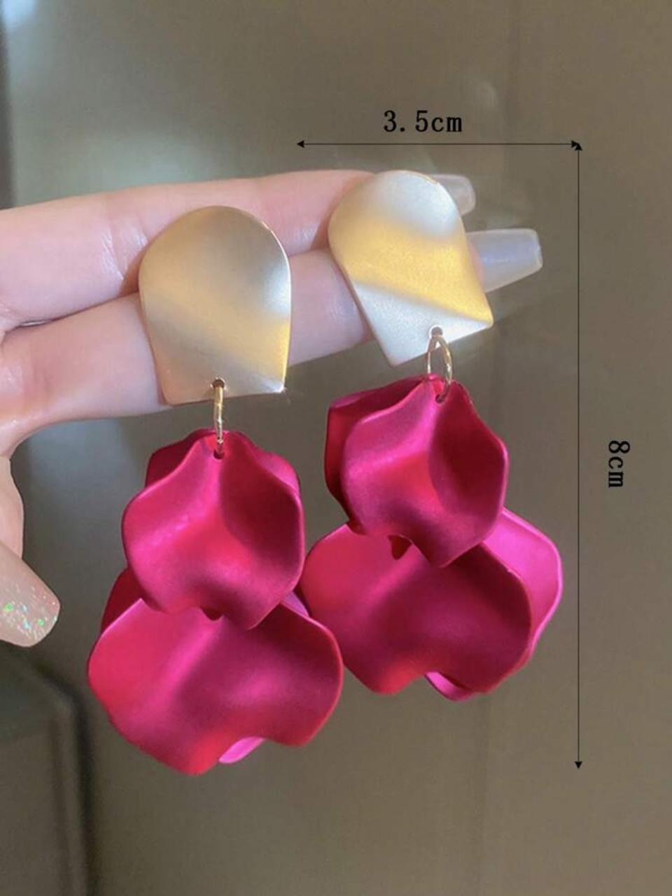 ROSE FLOWER PETALS EARRINGS - Pink image