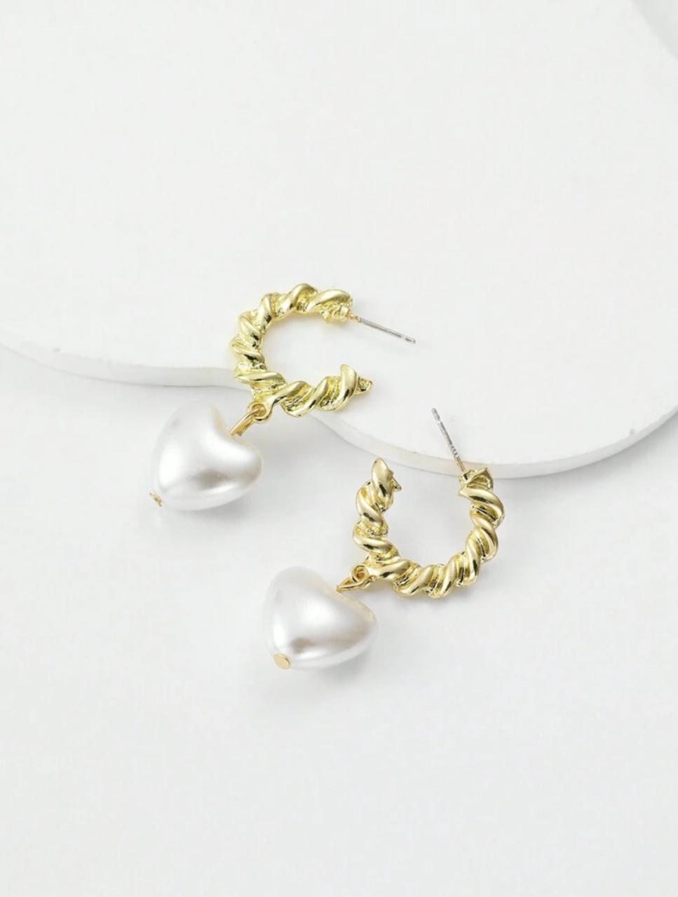 PEARL HEART SHAPED DANGLE image 3