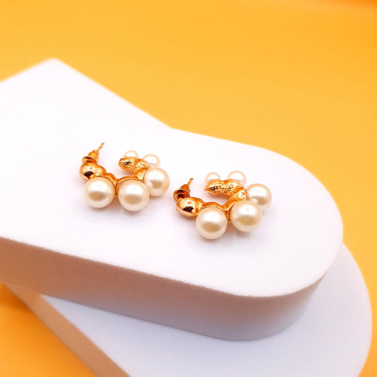 FIVE PEARLS HOOP image 0