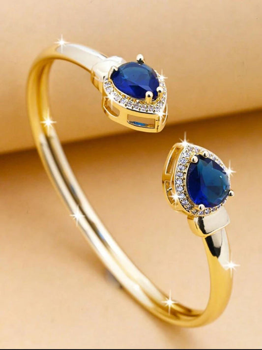 Fashionable Geometric Inlaid Bracelet image 0