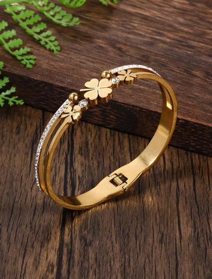 Elegant Luxury Rhinestone Decorated Flower Aesthetics Cuff Bracelet image 3