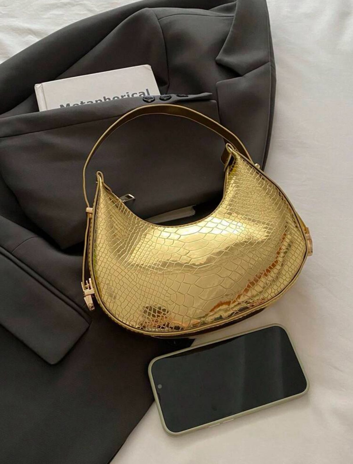 Metallic Snakeskin Embossed Hobo Bag Solid Color Crocodile Embossed Shoulder Bag image 0