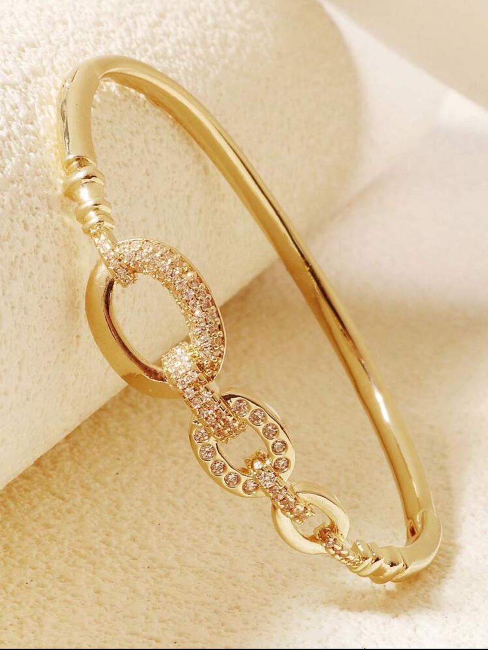 Elegant Gold-Plated Copper And Cubic Zirconia Clasp Bracelet image 1