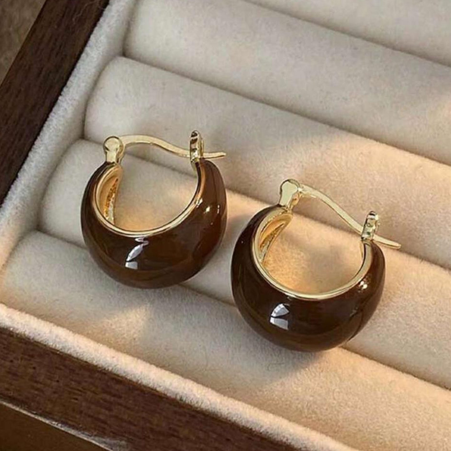 U-SHAPE HOOP image 1