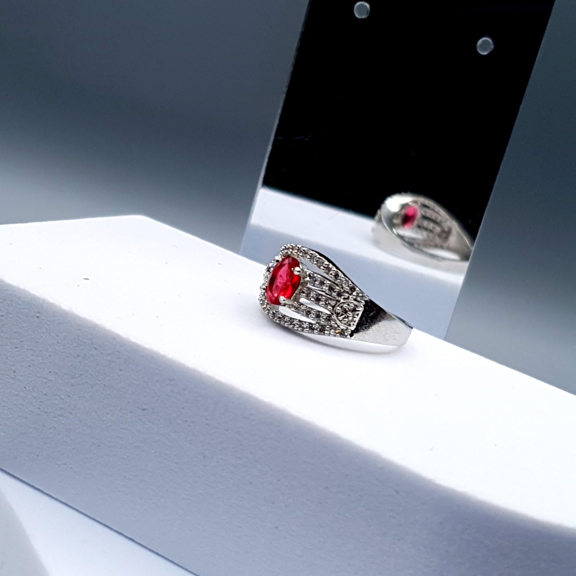 SILVER PINK FANCY RING image 3