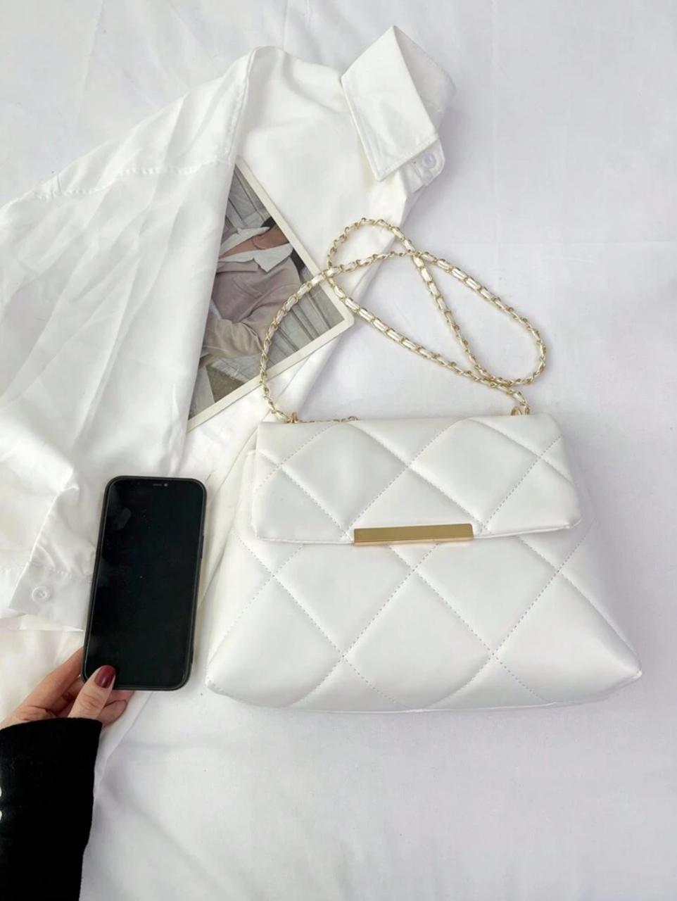 Sophisticated and elegantly designed bag, perfect for any occasion image 5