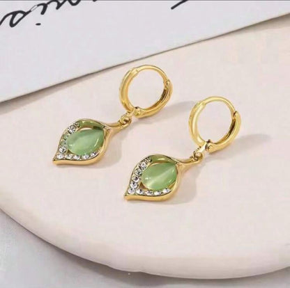 Luxury Angel's Eye Stone Earrings image 3