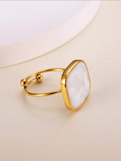 ELEGANT SQUARE SHAPED LIQUID SAND FAUX PEARL RING - White image