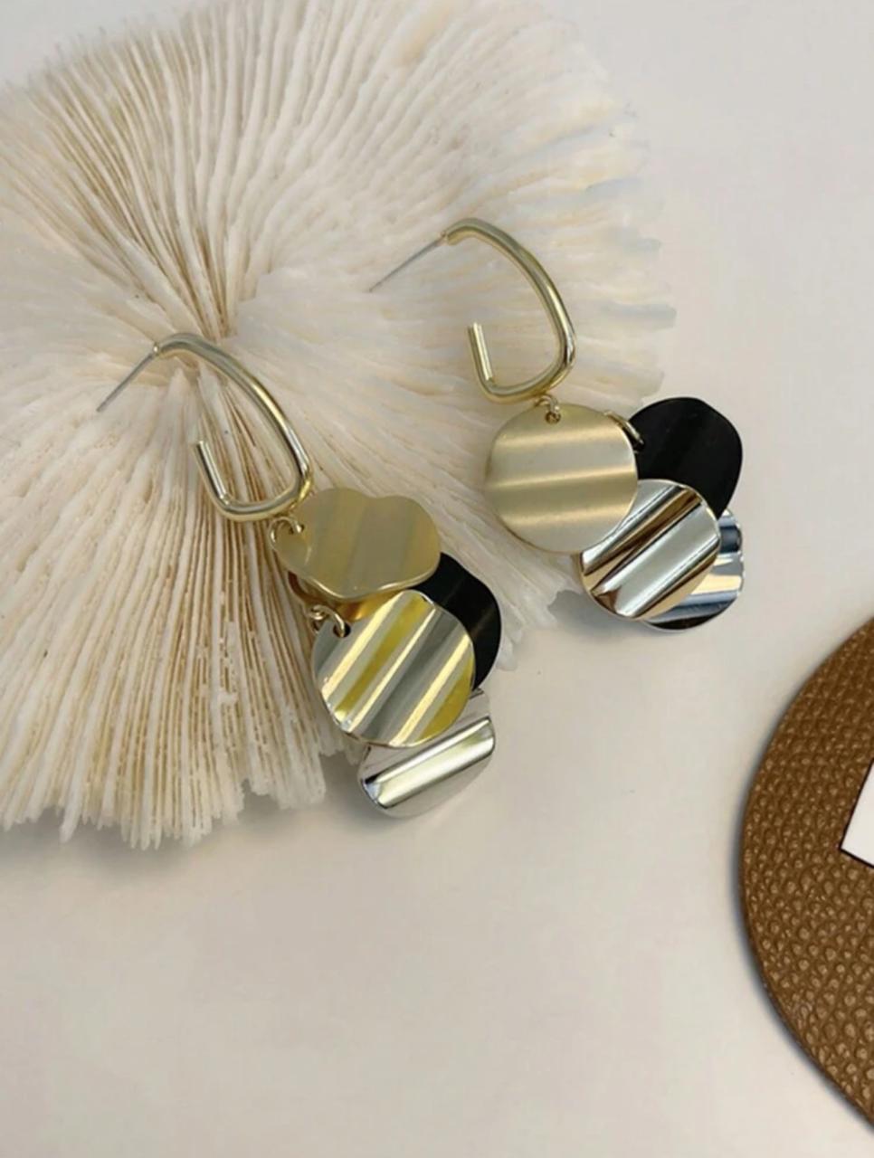 COLORBLOCK CIRCLE & TASSEL DANGLE EARRINGS image 4