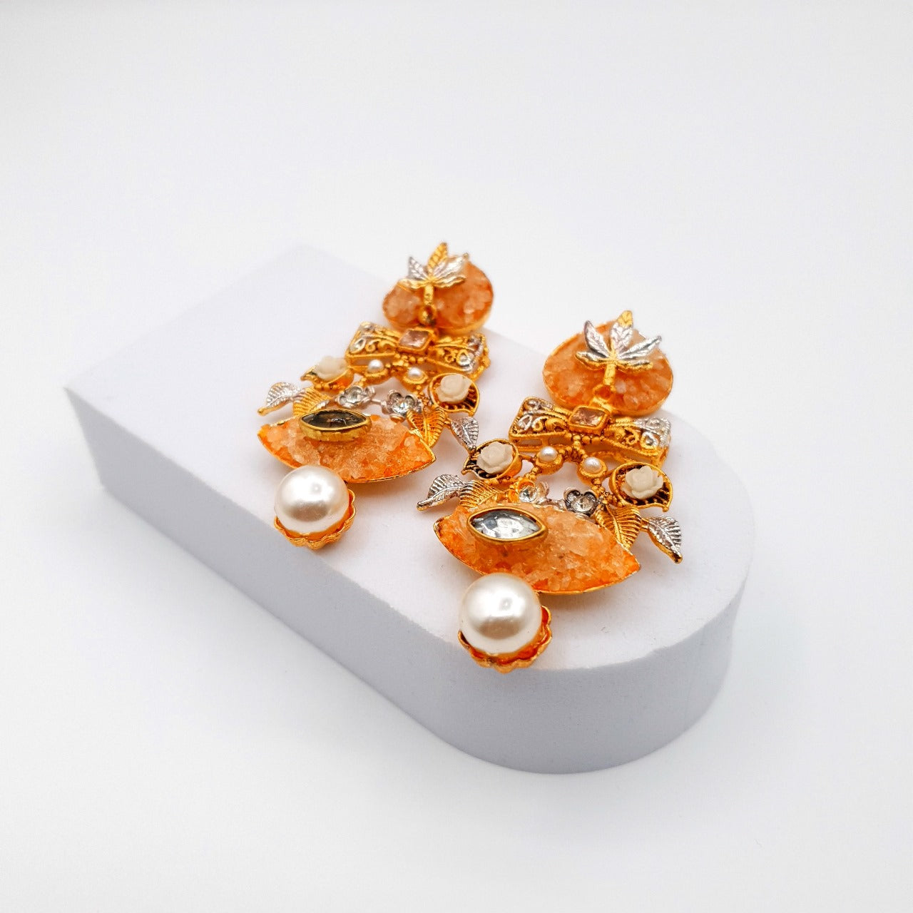 HAND MADE ELEGANCE image 2