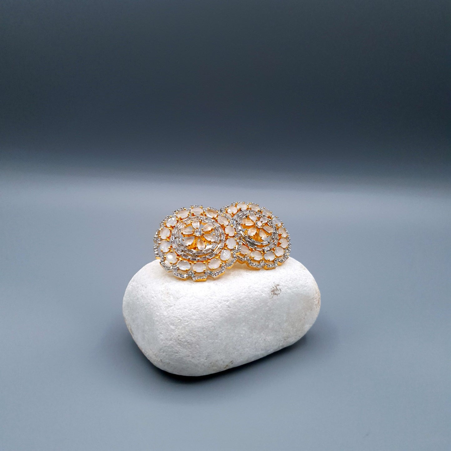 WHEEL STYLE PARTY WEAR-(MULTI COLOUR &amp; GOLDEN SILVER) image 4