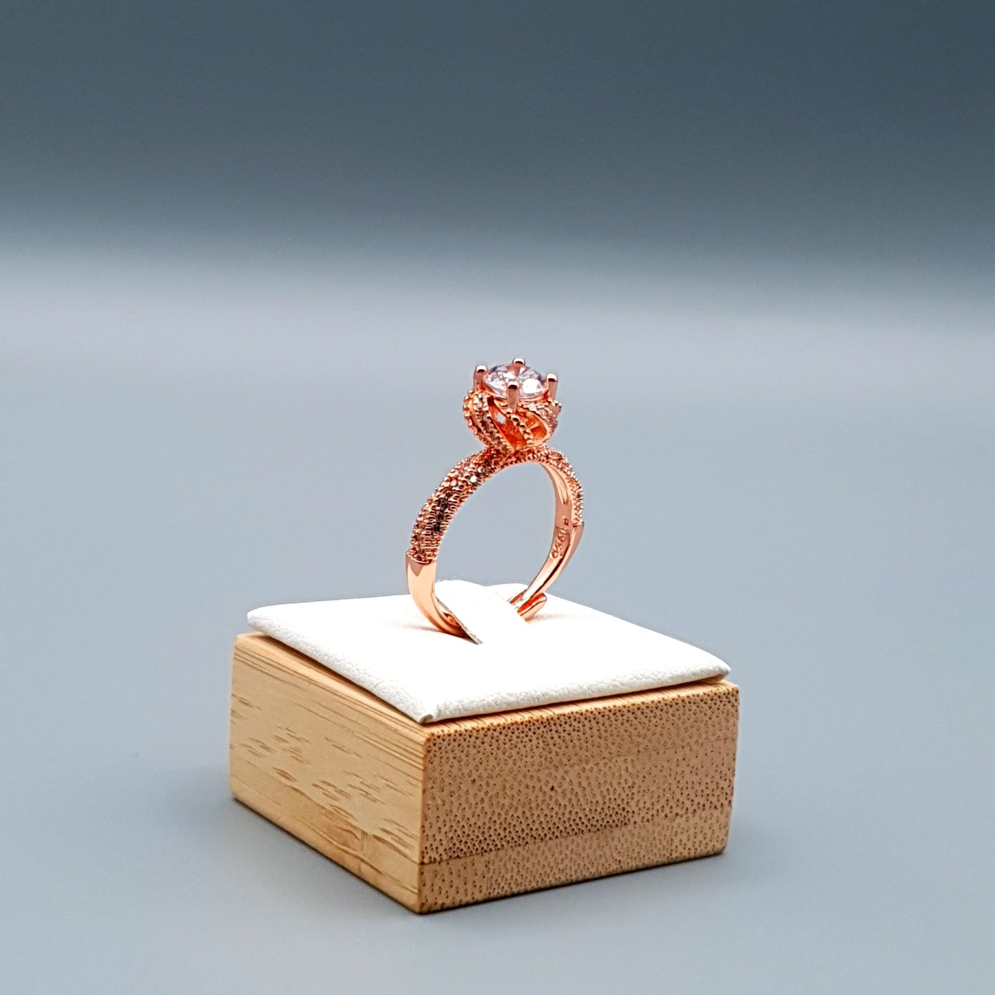 ROUND FLOWER (Adjustable) image 2