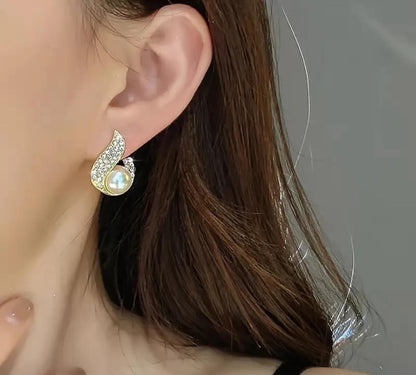 French Style Personalized Fashionable and Versatile High-end Stud image 2