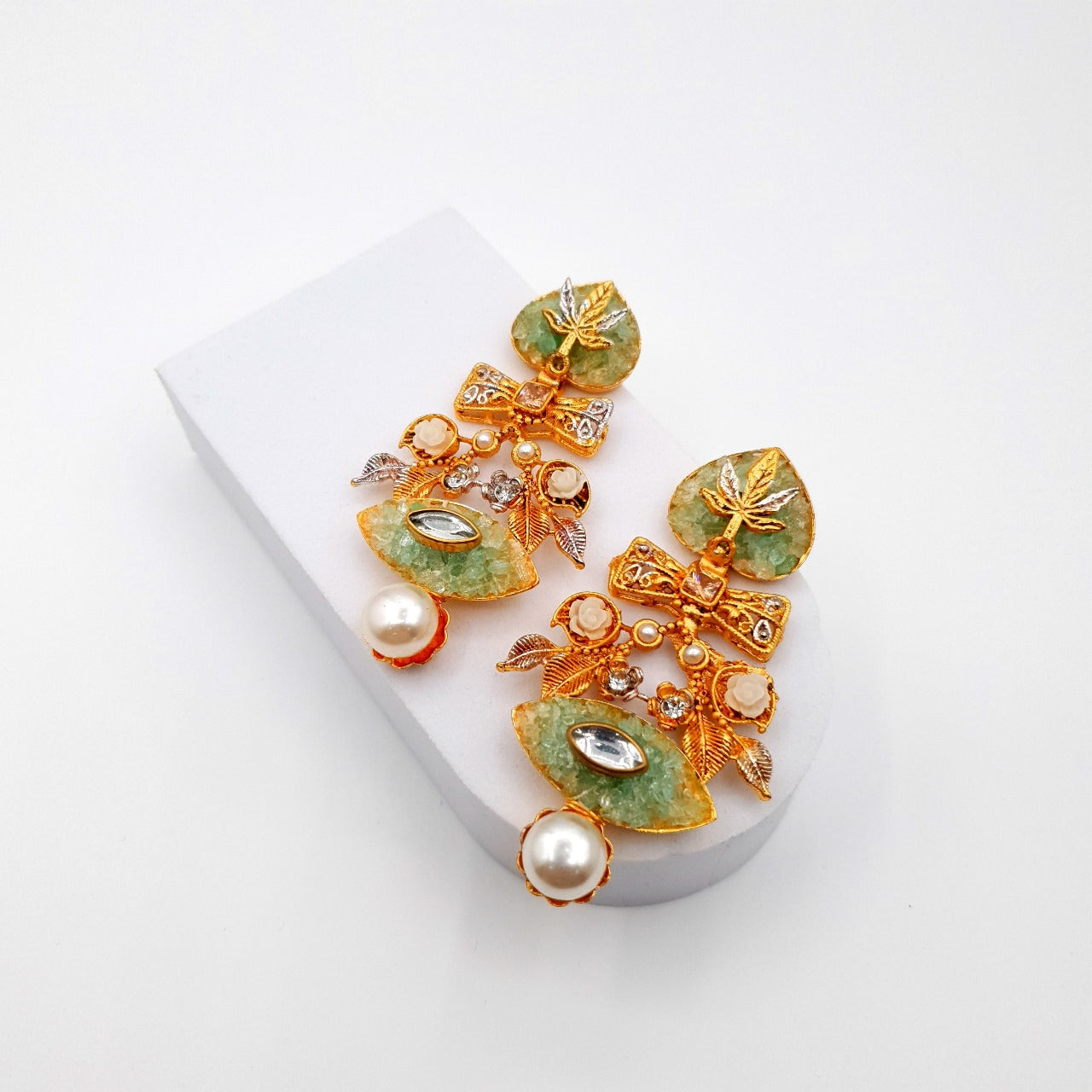 HAND MADE ELEGANCE image 0