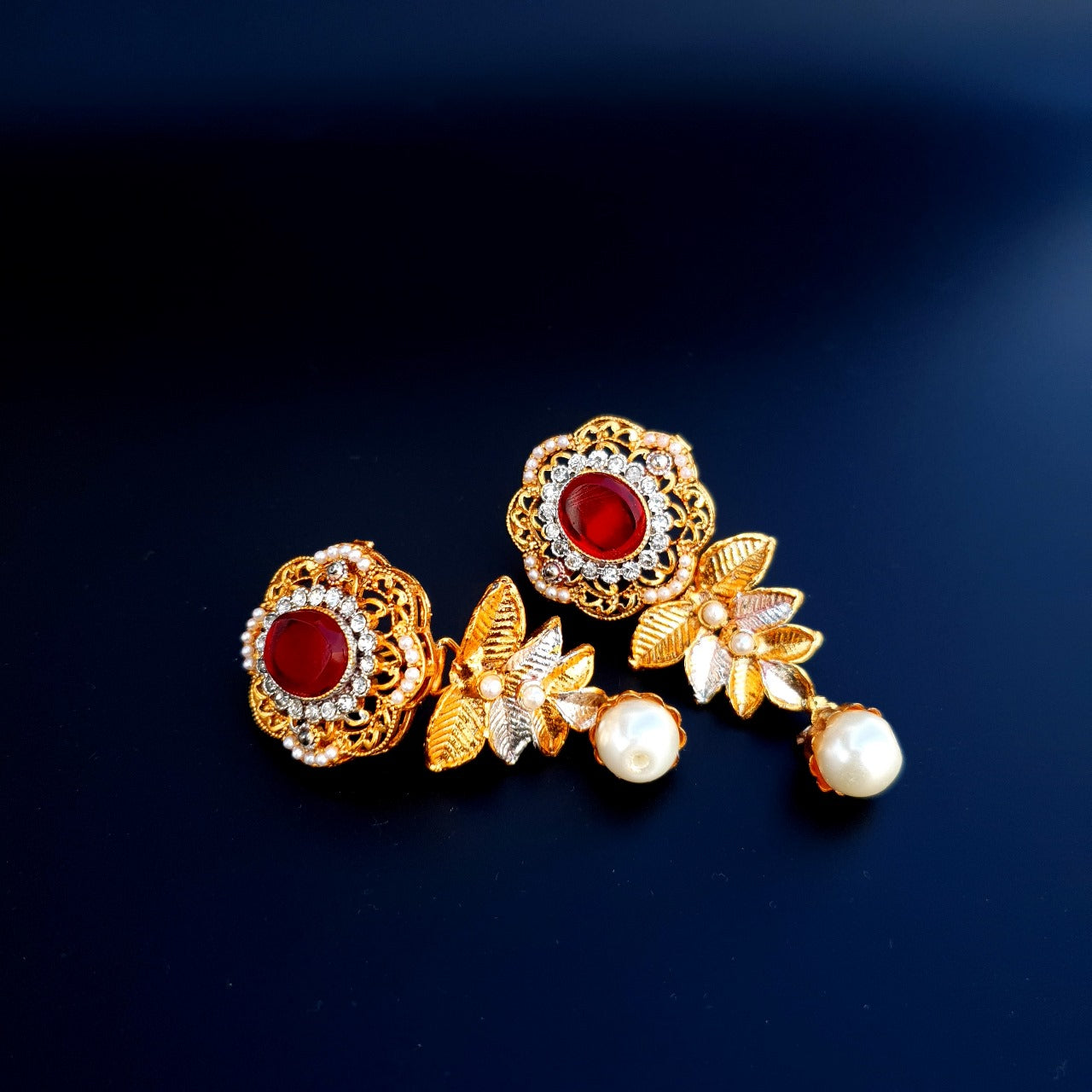 COPPER PLATING VINTAGE EARRING image 3