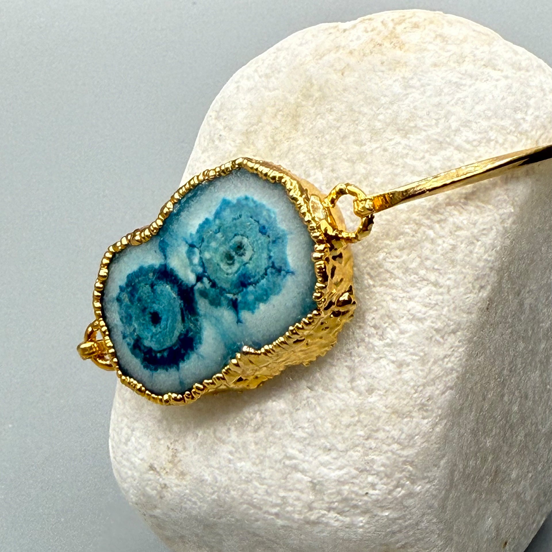Adjustable Boho-Chic Natural Crystal Flower Bangle image 11