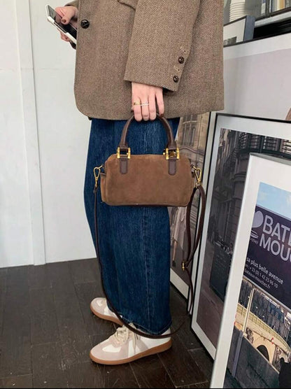 Retro-Style Versatile Shoulder Bag image 3