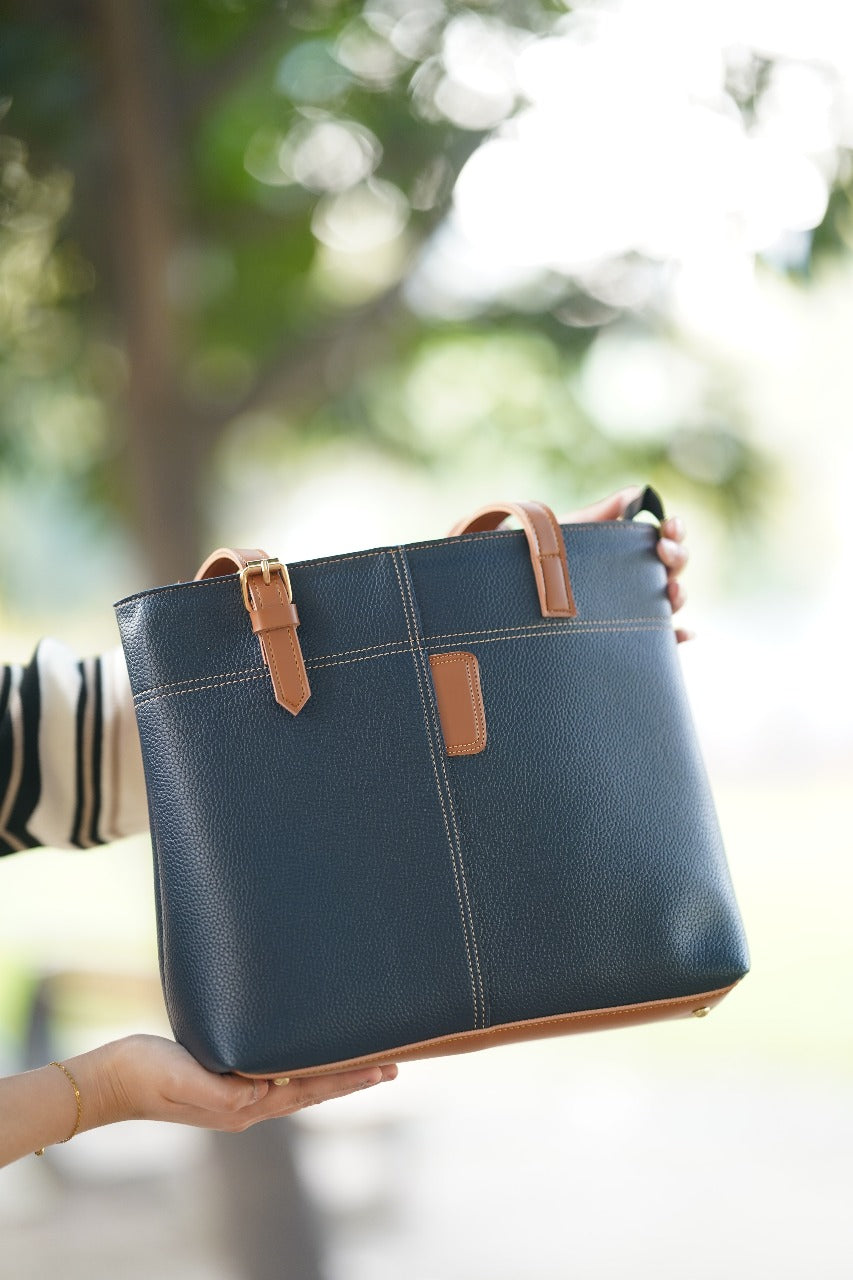 Make a statement with this stylish and sophisticated handbag, premium quality, textured material in a striking multicolor combination image 7