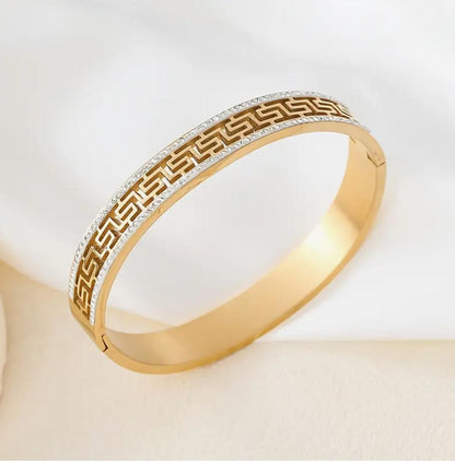 Stainless Steel Inlaid Rhinestone Hollow Carved Bracelet Simple and Fashionable image 2