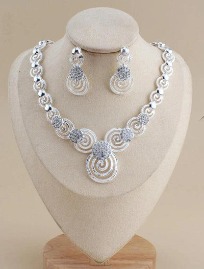 NEKLACE WITH DROP EARRINGS image 6