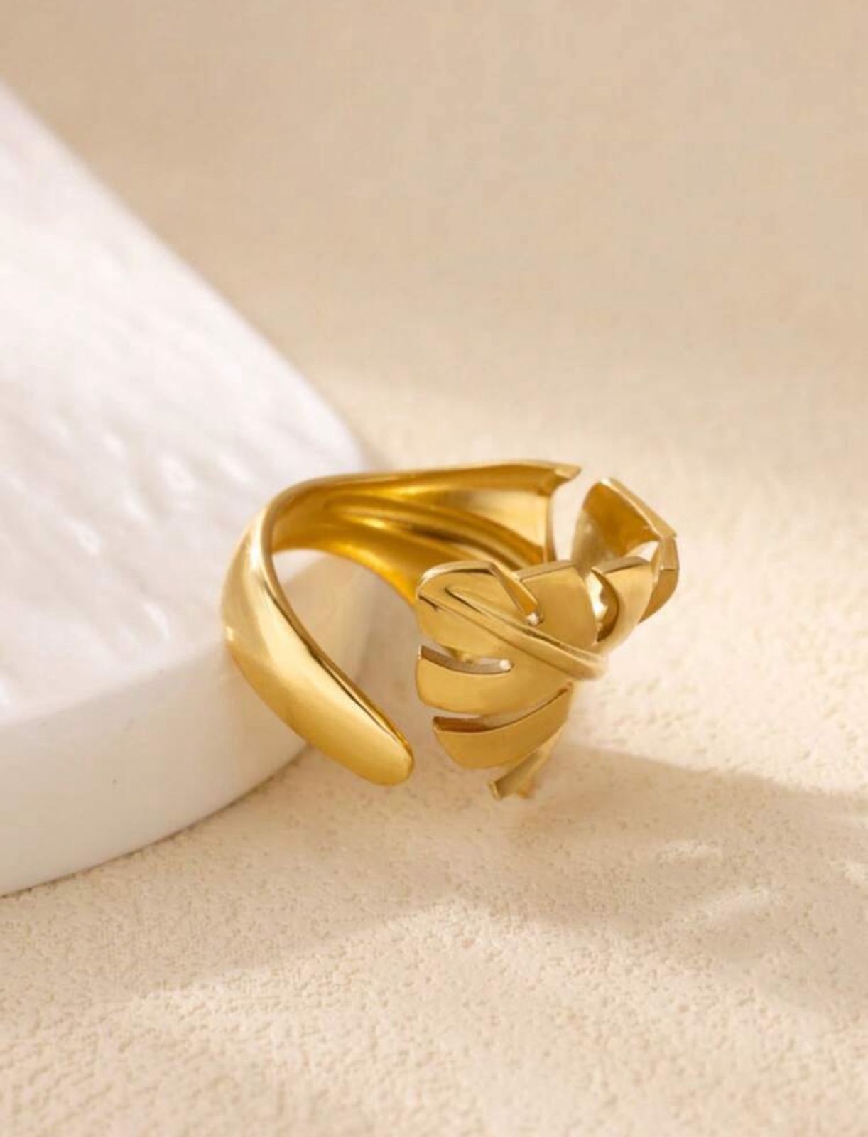 Stainless Steel Leaf Shaped Open Ring, Suitable For Daily Wear. Description: stainless steel image 3