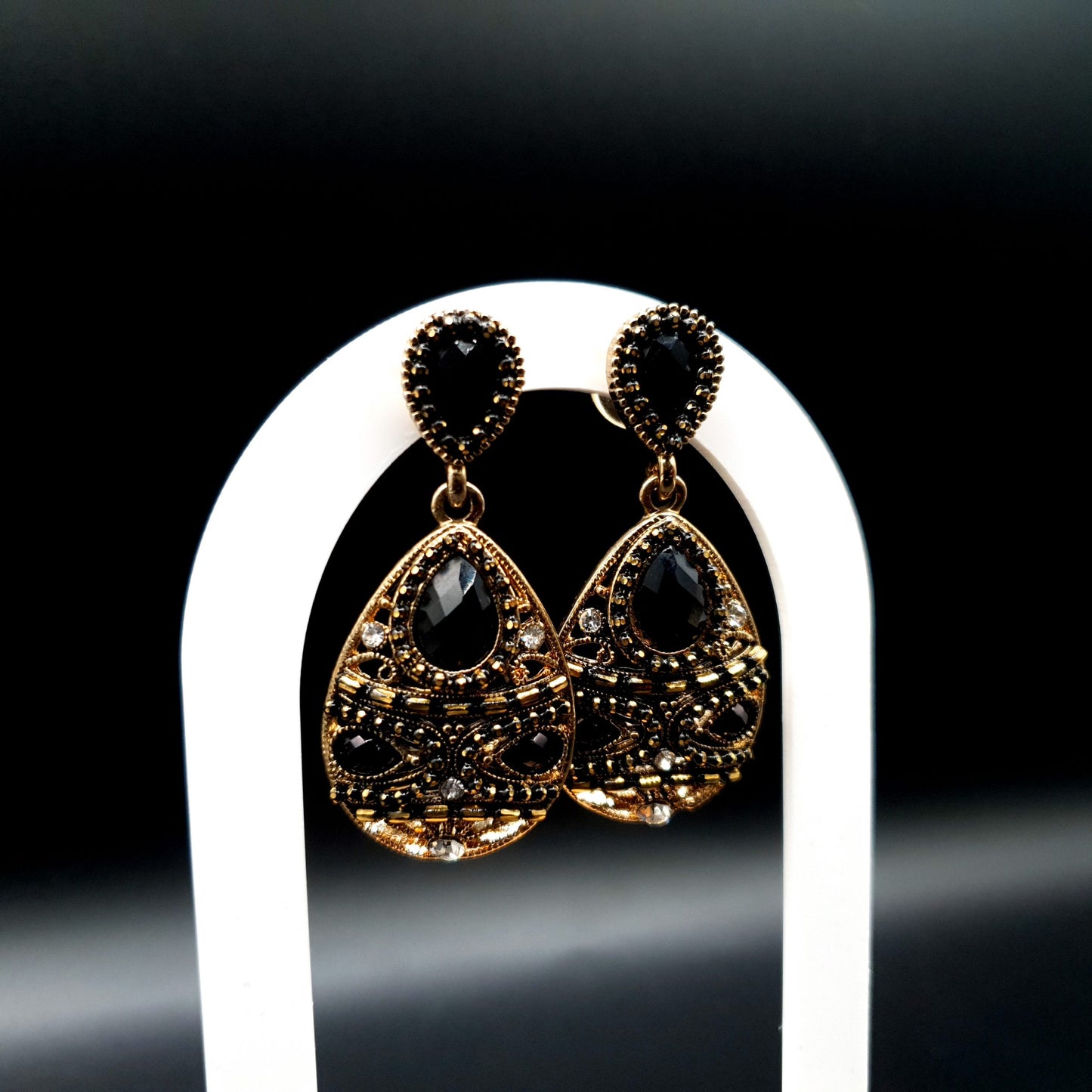 ANTIQUE BLACK STONES image 2