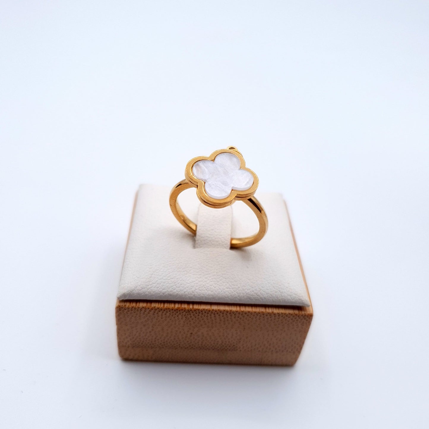 BEAUTIFUL FLOWERS FOR BEAUTIFUL PERSON image 4