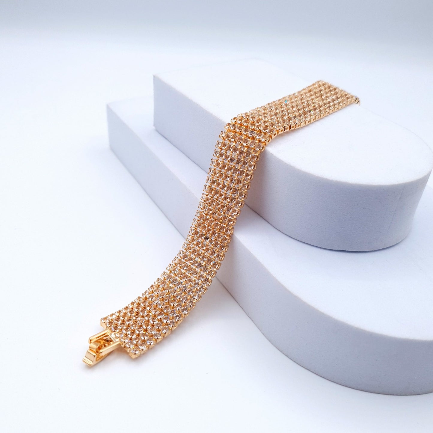 A dazzling bracelet with shimmering stones, designed to captivate and elevate any look image 4