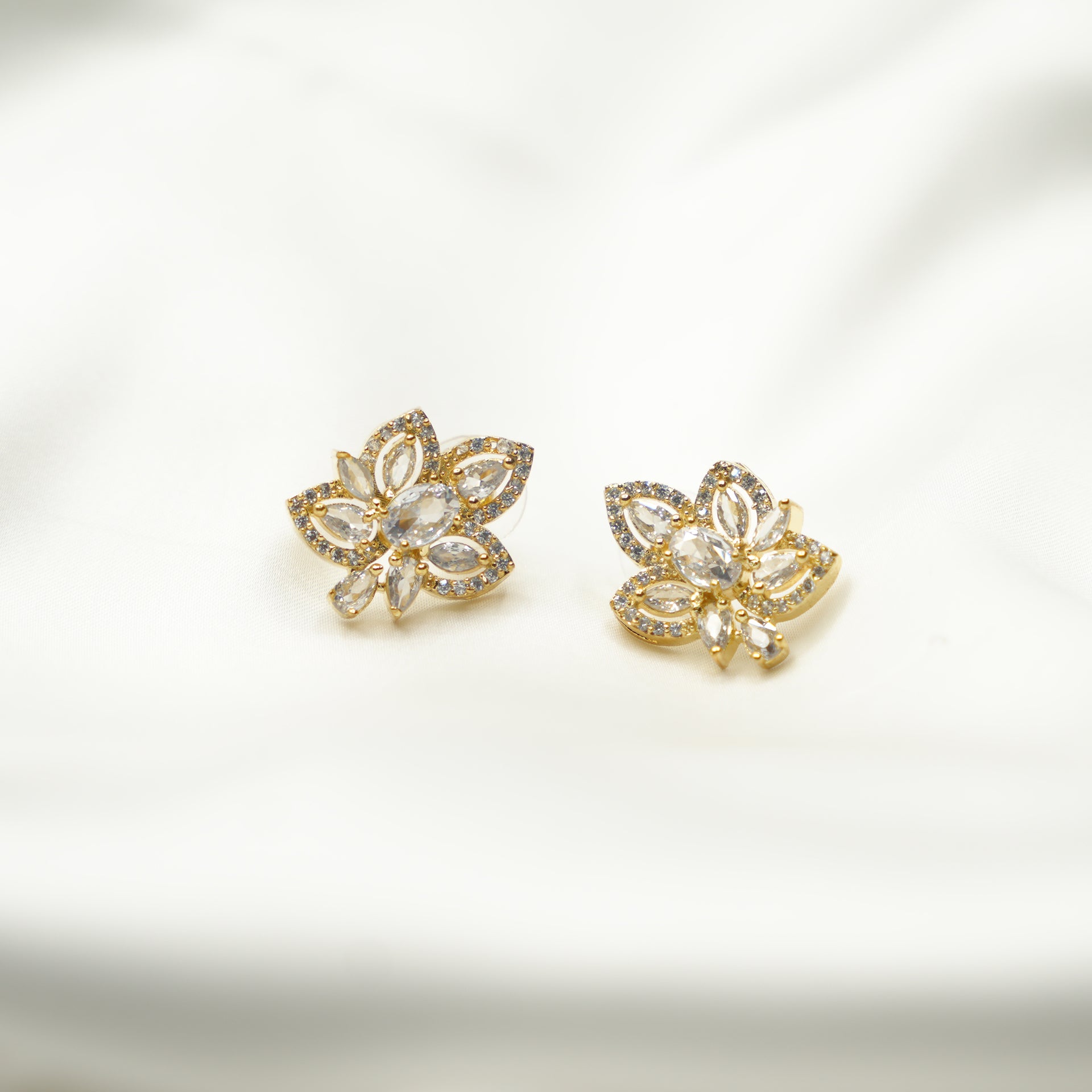 LEAVE SHAPE STYLE-GOLDEN image 2