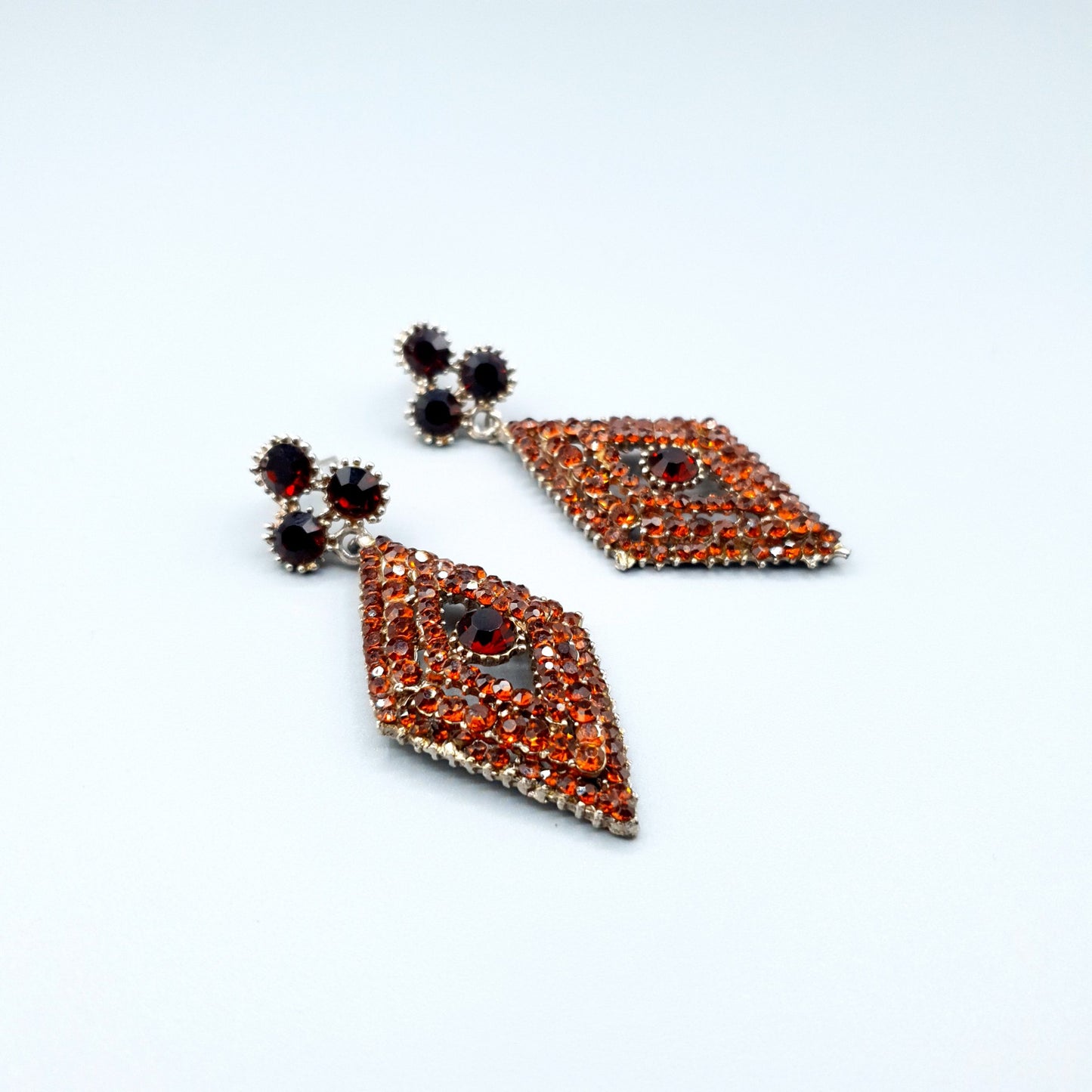 BROWN SPARKLING STONES image 3