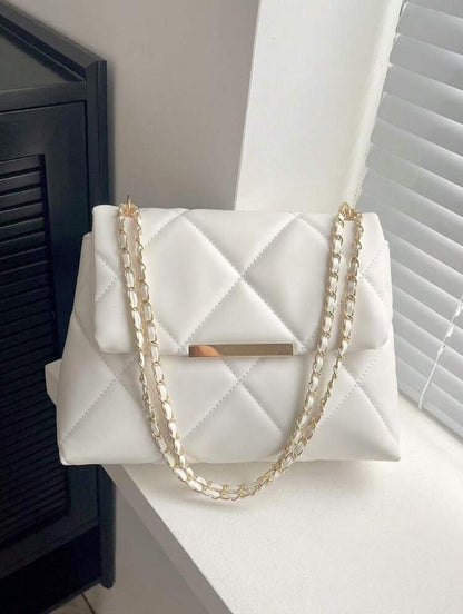 Sophisticated and elegantly designed bag, perfect for any occasion image 3