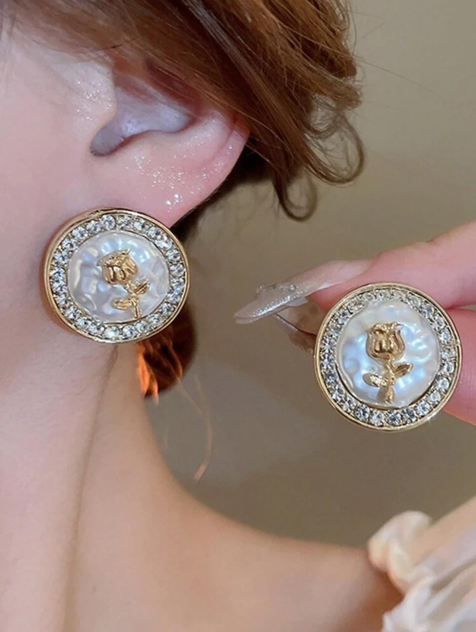 LUXURIOUS FLORAL ELEGANT AND VERSATILE STUD image 3